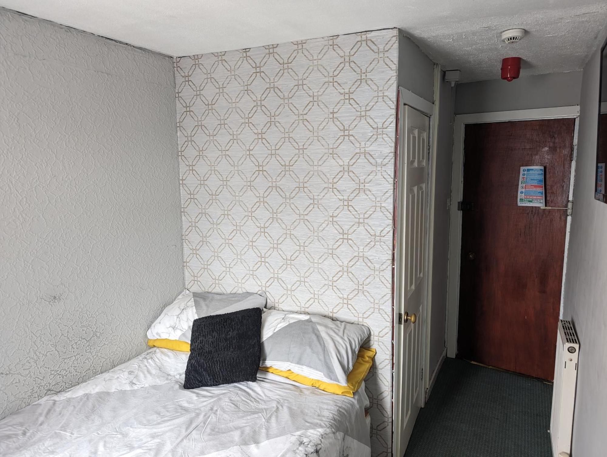 Wonky Towers Bed and Breakfast Blackpool Eksteriør billede